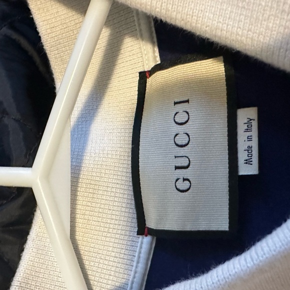 Good condition fits as large, bought from Toronto Gucci store - Picture 3 of 4